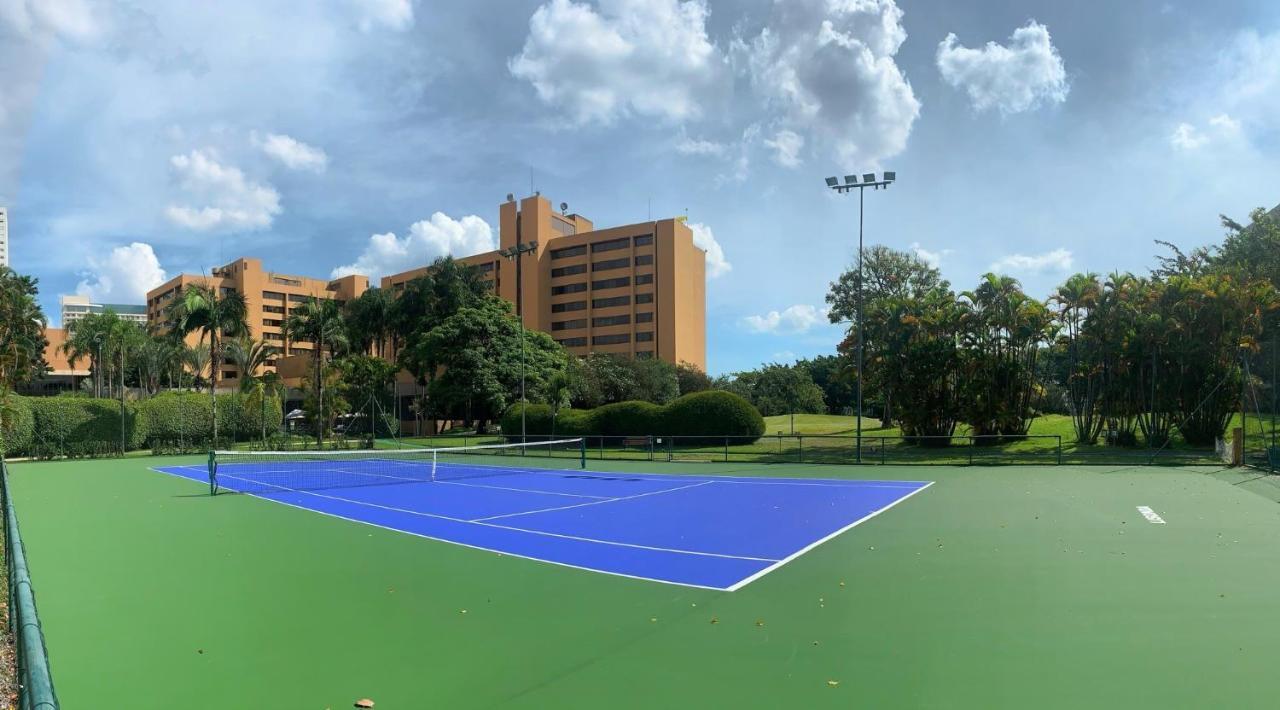 Hotel Transamerica São Paulo Buitenkant foto Tennis Courts