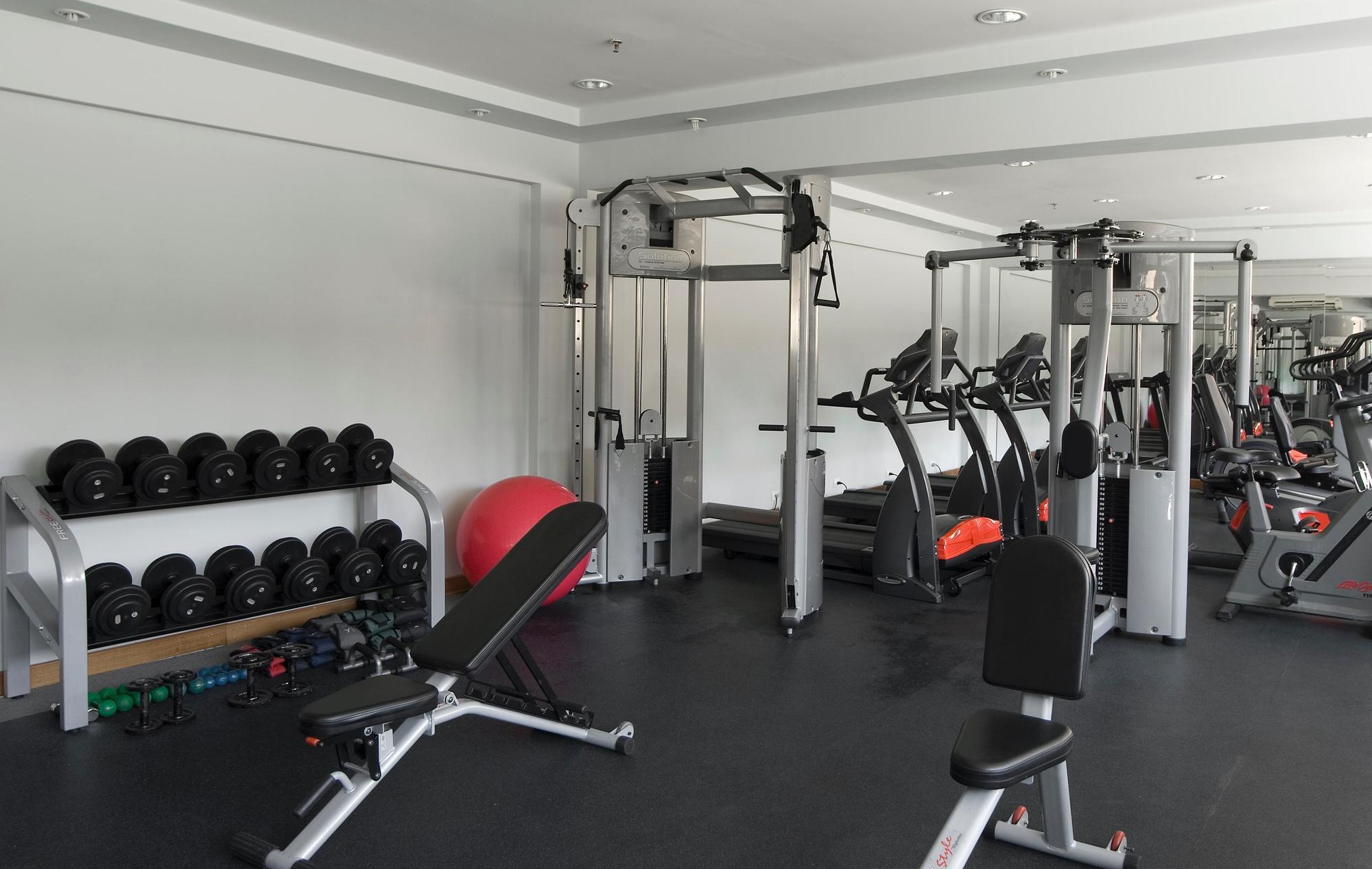 Hotel Transamerica São Paulo Buitenkant foto The gym at the school