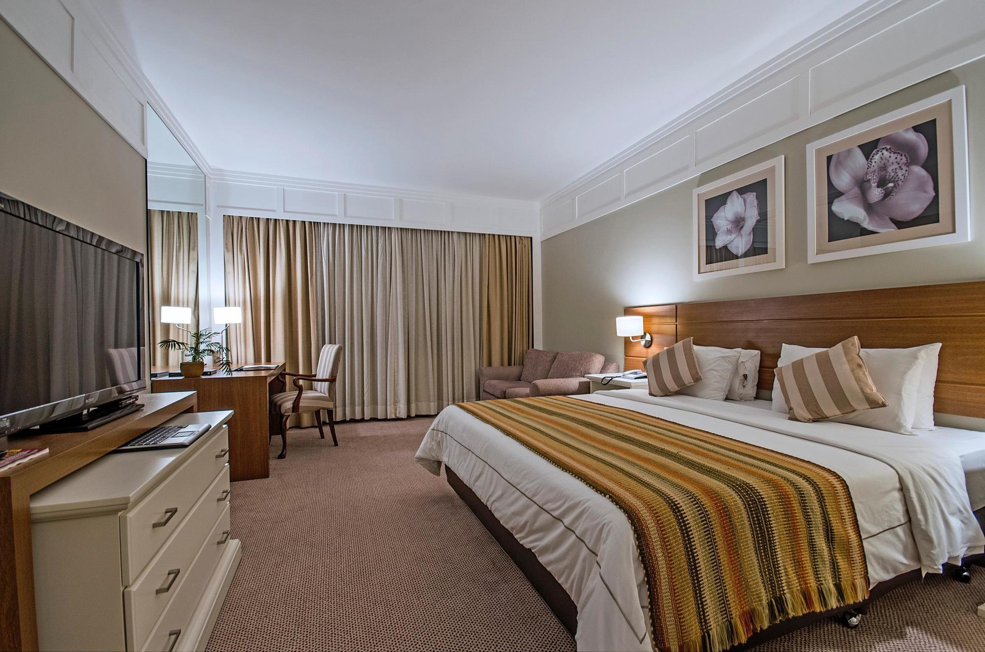 Hotel Transamerica São Paulo Buitenkant foto A room at the hotel